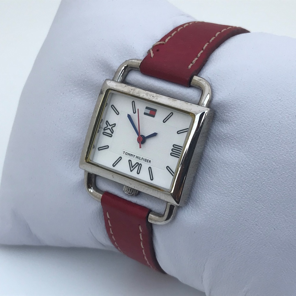 Tommy Hilfiger Women Watch Red Leather Band Silver - Picture 2 of 8